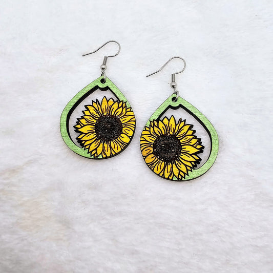 Green Trim Sunflower Earrings